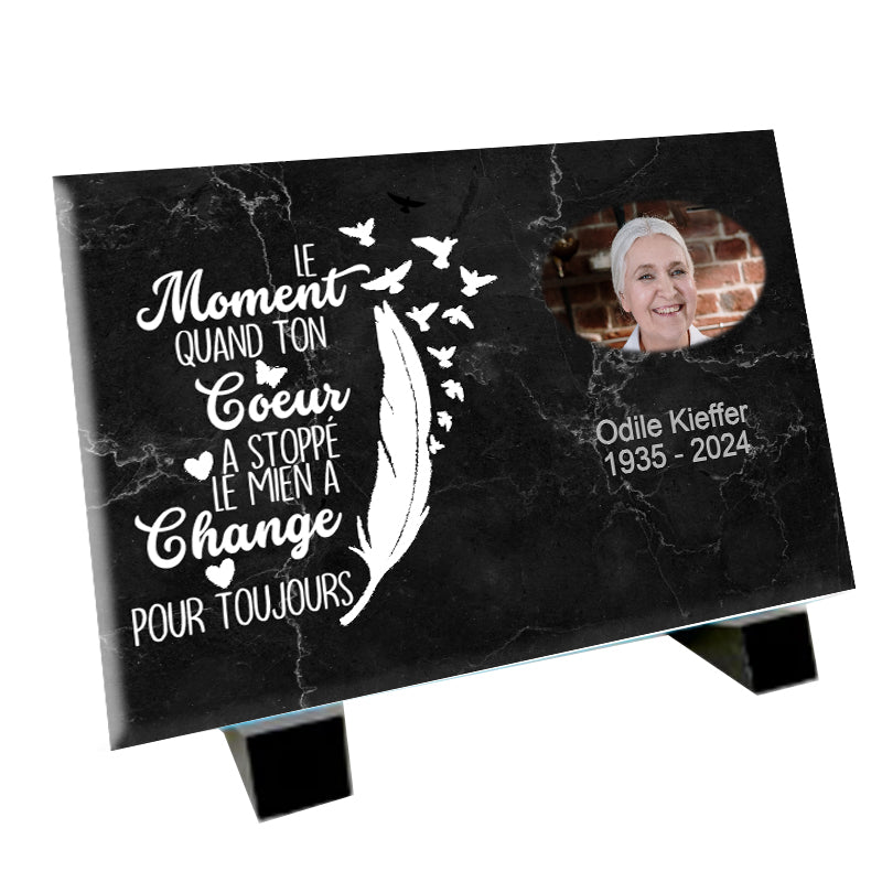 Plaque Funéraire Marbre Noir avec Symbole et oiseaux prenant leurs envol-lesplaquesdespetitsanges.com